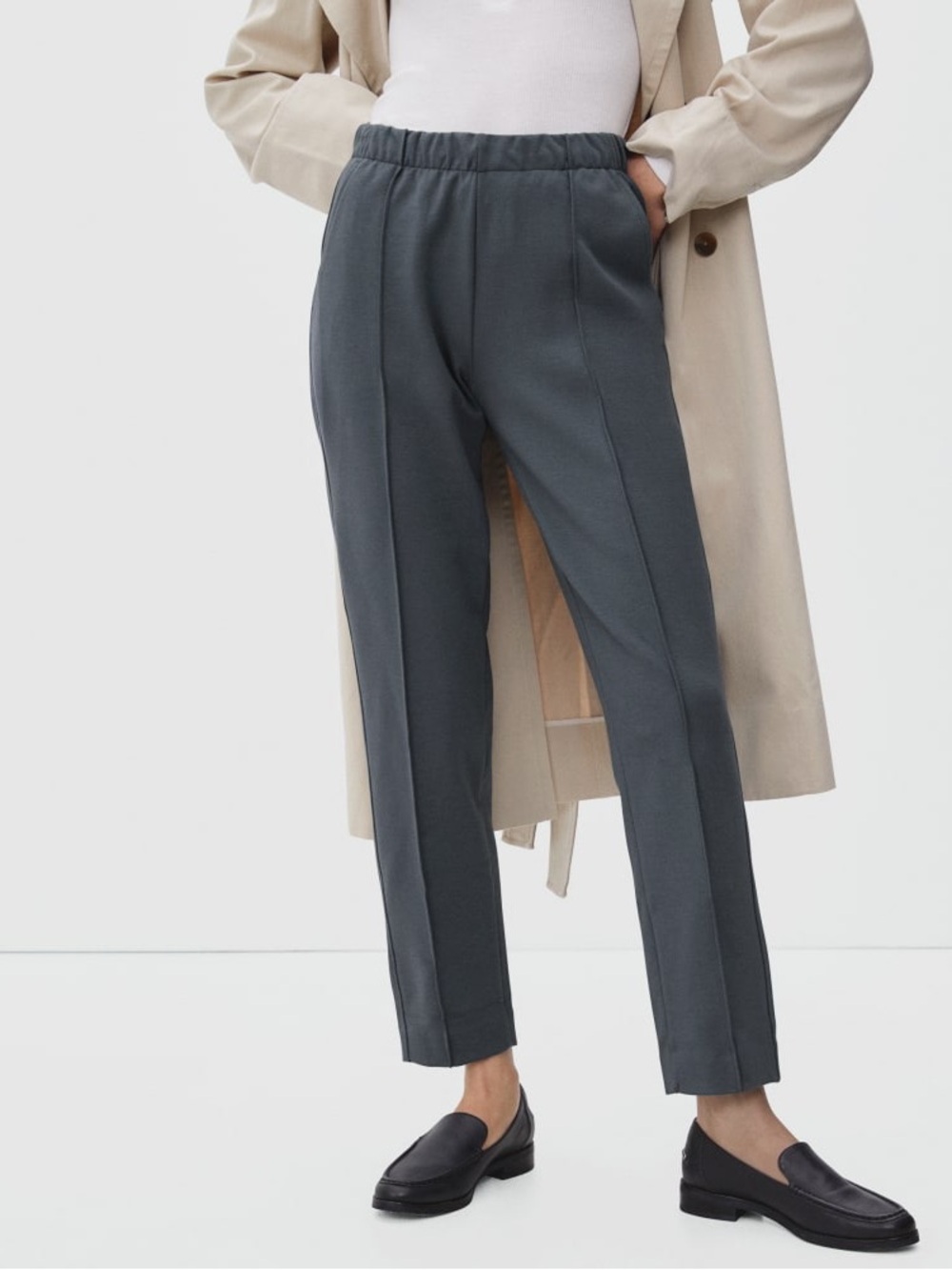Everlane “The Dream” Straight-Leg Elastic-Waist Pants in Slate